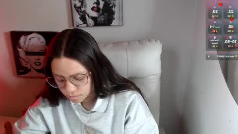 Snapshot of samantharoldan chatting on November 6, 4:08 pm Samantha online show from November 6, 4:08 pm