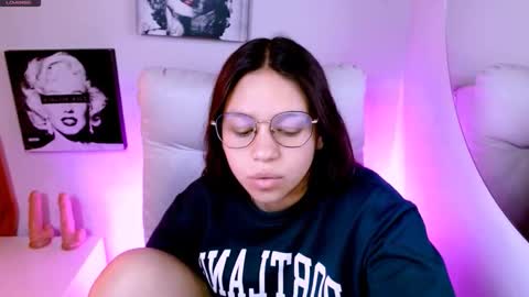 Samantha online show from March 10, 3:39 pm