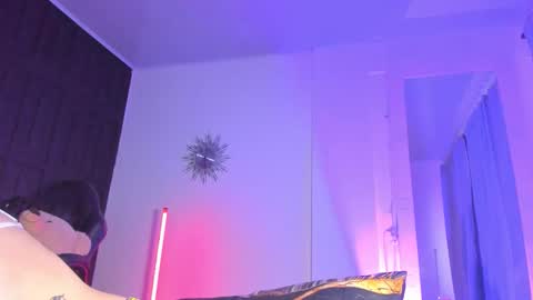 Sam online show from February 25, 9:35 pm