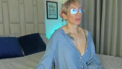 Samixmami online show from January 18, 2:14 am