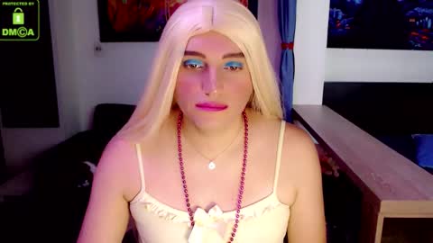 Snapshot of samara81648 chatting on November 19, 4:56 am Samara online show from November 19, 4:56 am