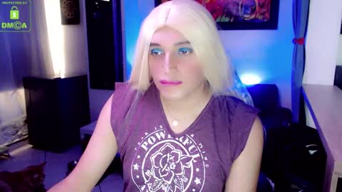 Snapshot of samara81648 chatting on December 2, 5:52 pm Samara online show from December 2, 5:52 pm