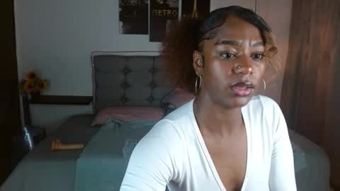 samara_roxx online show from October 24, 3:14 am