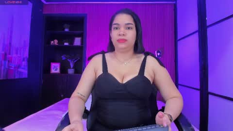 Snapshot of samaraanders chatting on June 16, 5:32 am Samara online show from June 16, 5:32 am