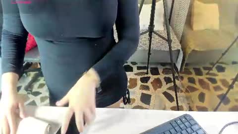 Snapshot of samaraanders chatting on June 18, 4:57 am Samara online show from June 18, 4:57 am