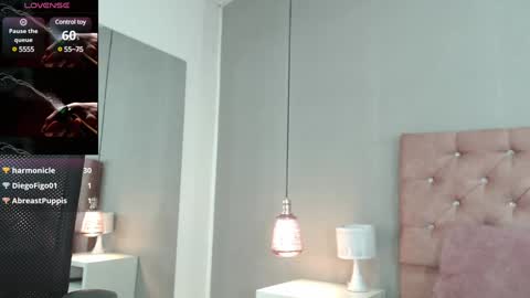 Snapshot of samaragrey18 chatting on January 30, 7:39 am samaragrey18 online show from January 30, 7:39 am