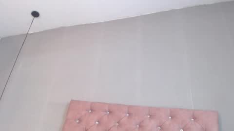 Snapshot of samaragrey18 chatting on February 27, 10:26 am samaragrey18 online show from February 27, 10:26 am