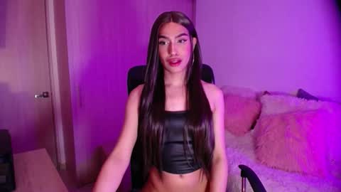 Samara Silex online show from September 23, 2:25 am