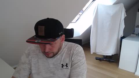 Snapshot of samariterbw chatting on March 4, 8:42 am TopBoy online show from March 4, 8:42 am