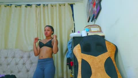 samary thomas online show from April 2, 1:47 am