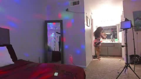 Yaya online show from March 31, 4:02 am