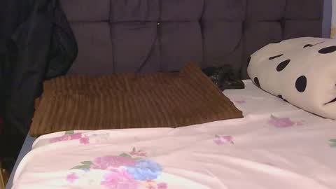 Snapshot of sambo119769 chatting on April 3, 4:10 am sambo119769 online show from April 3, 4:10 am