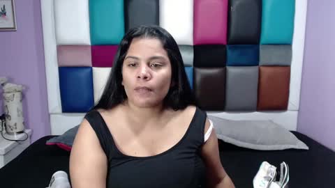 Snapshot of samevanshot chatting on December 22, 3:11 am samevanshot online show from December 22, 3:11 am