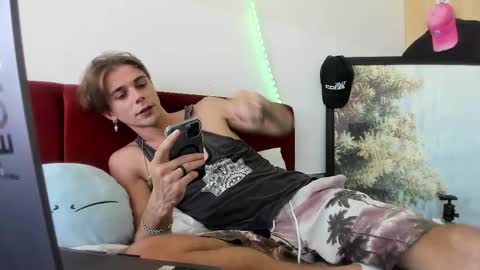 Snapshot of samgorgeous chatting on September 11, 5:18 am Fansly - Top4fans online show from September 11, 5:18 am