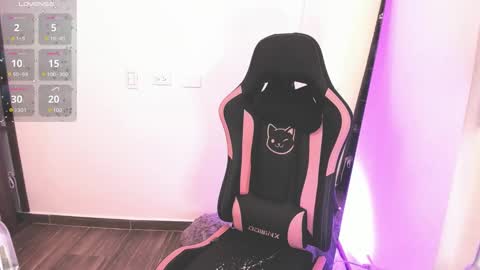 samiacooper25 online show from September 13, 9:53 am