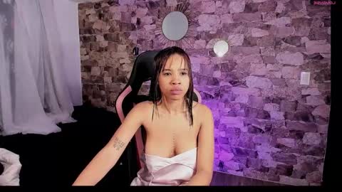 Snapshot of samiacooper25 chatting on February 23, 5:49 am samiacooper25 online show from February 23, 5:49 am