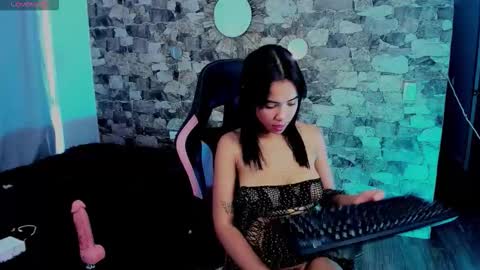 samiacooper25 online show from March 18, 3:15 pm