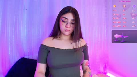 samii evans  online show from December 18, 5:48 am