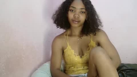 Snapshot of samina2255 chatting on September 29, 8:19 am samina2255 online show from September 29, 8:19 am