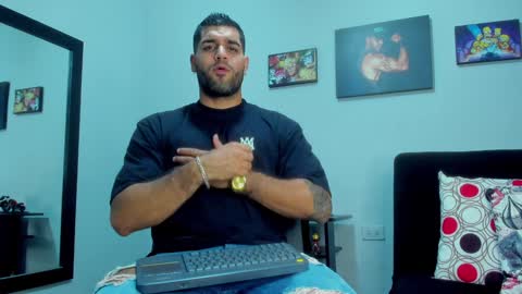 samir_hazard online show from December 12, 1:43 am