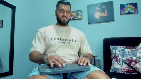 samir_hazard online show from October 17, 8:11 pm