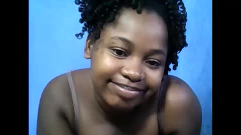 Snapshot of samirah_69 chatting on May 4, 11:56 pm samirah_69 online show from May 4, 11:56 pm