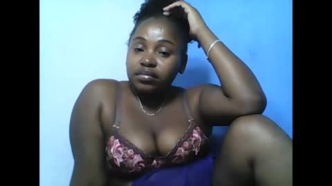 Snapshot of samirah_69 chatting on May 6, 8:36 pm samirah_69 online show from May 6, 8:36 pm