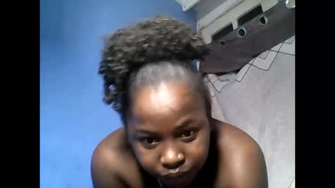 Snapshot of samirah_69 chatting on May 16, 11:25 pm samirah_69 online show from May 16, 11:25 pm