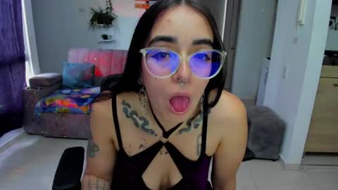 SARA online show from April 29, 10:27 pm