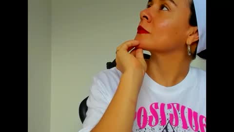 sam online show from November 13, 8:30 pm