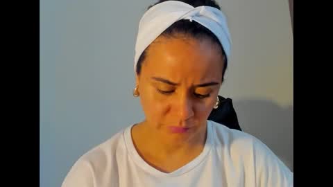 sam online show from December 1, 12:37 am