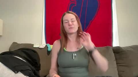 Snapshot of sammieplays chatting on May 20, 4:46 pm Playful Sammie online show from May 20, 4:46 pm