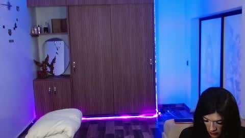 Snapshot of sammy_quinn_ chatting on December 19, 9:55 pm SAMMY online show from December 19, 9:55 pm