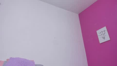 Snapshot of sammy_sm_ chatting on February 7, 6:03 am Sammy online show from February 7, 6:03 am