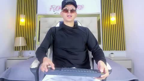 SAMMY online show from September 9, 12:05 pm