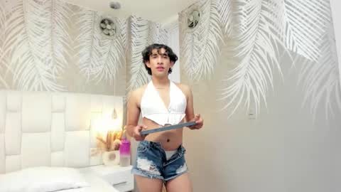 Snapshot of sammysexxx_ chatting on February 20, 6:41 pm sammy online show from February 20, 6:41 pm