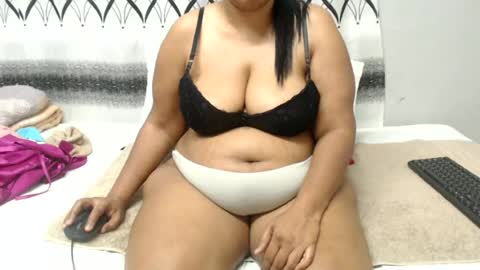 Snapshot of sammyxxx393 chatting on June 24, 7:57 pm sammyxxx393 online show from June 24, 7:57 pm