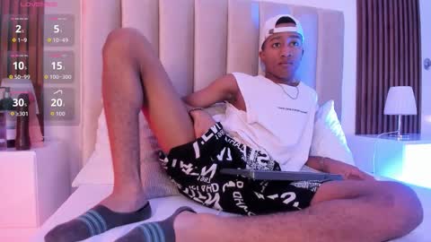 sammyyadams_ online show from September 29, 9:30 pm