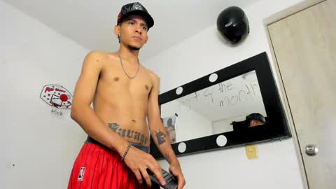 Snapshot of samuel_suarez chatting on April 28, 1:48 am online show from April 28, 1:48 am