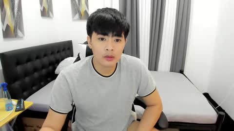 Sam online show from December 1, 5:51 pm