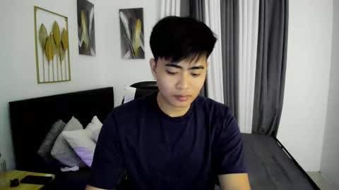 Sam online show from May 5, 3:42 pm