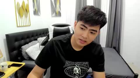Sam online show from May 7, 2:17 am