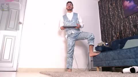 Snapshot of samuelcoopper chatting on November 13, 1:43 pm Samuel Coopper online show from November 13, 1:43 pm