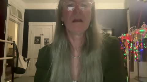 Samuel or Samantha online show from January 20, 11:10 pm