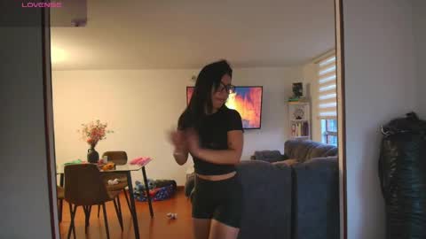 Snapshot of samy_jonnes_ chatting on May 12, 11:13 pm Hello I am absent due to a family calamity I will return soon-hola estoy ausente por un problema familiar volvere pronto. online show from May 12, 11:13 pm