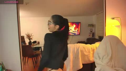 Snapshot of samy_jonnes_ chatting on June 11, 1:05 am Hello I am absent due to a family calamity I will return soon-hola estoy ausente por un problema familiar volvere pronto. online show from June 11, 1:05 am