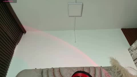 SAMY GREY... online show from February 15, 5:15 am