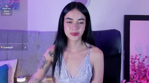 Snapshot of samylewis4_20 chatting on December 30, 2:31 am sammy online show from December 30, 2:31 am