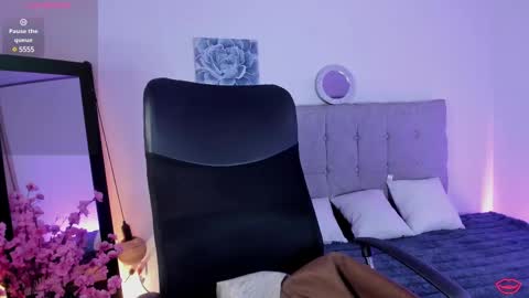 Snapshot of samylewis4_20 chatting on February 22, 9:37 pm sammy online show from February 22, 9:37 pm