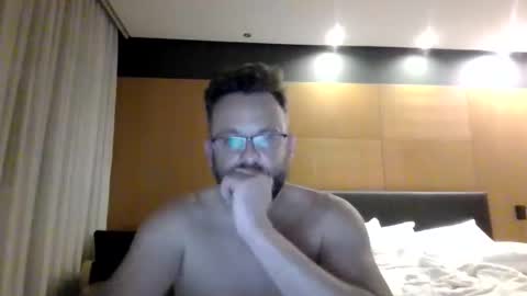 Snapshot of samyodon85 chatting on April 11, 3:44 am samyodon85 online show from April 11, 3:44 am